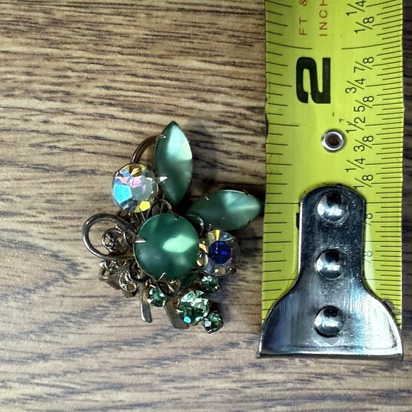 2 Pair Vintage Clip on Earring Sets Elegant Gold and Green, Purple & Gold - Picture 12 of 15